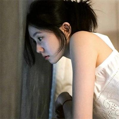 月·色